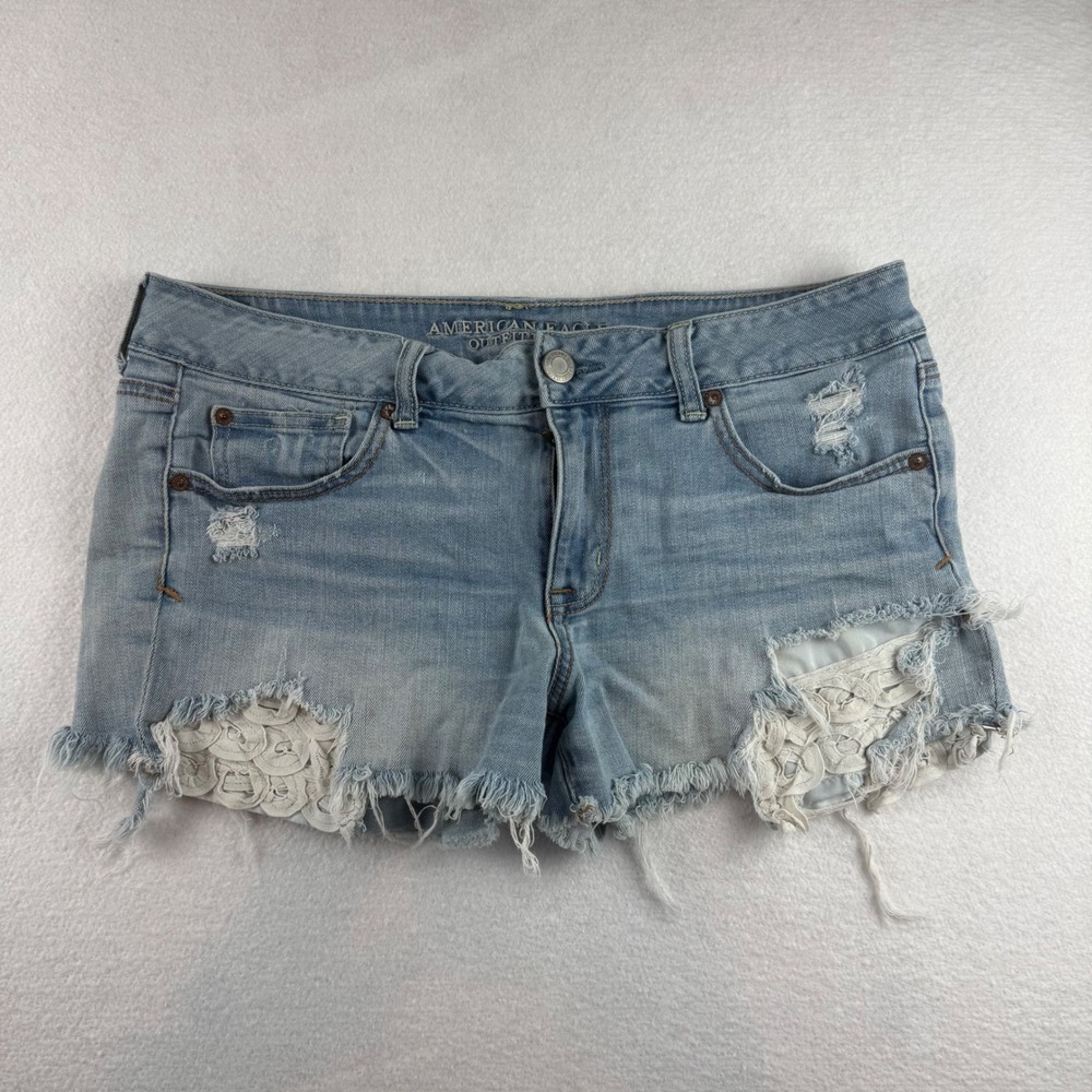 American Eagle Outfitters Shortie Distressed Lace Denim Shorts Light Wash 14